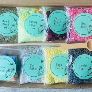 Spring Themed Mud Kitchen Kit, Spring Potion Kit, Sensory Play, Natural Play, Outdoor Play, STEM, Early Years Outdoor Area Resources