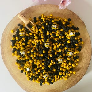 Summer Bees Sensory Chickpeas, Summer Sensory Bin Fillers, Loose Parts Play, Early Years Play, Themed Play Montessori, Tuff Tray Base Filler