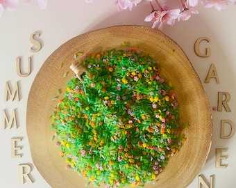 Summer Garden Sensory Rice, Summer Sensory Bin Fillers, Loose Parts Play, Early Years Play, Themed Play Montessori, Tuff Tray, Sensory Base