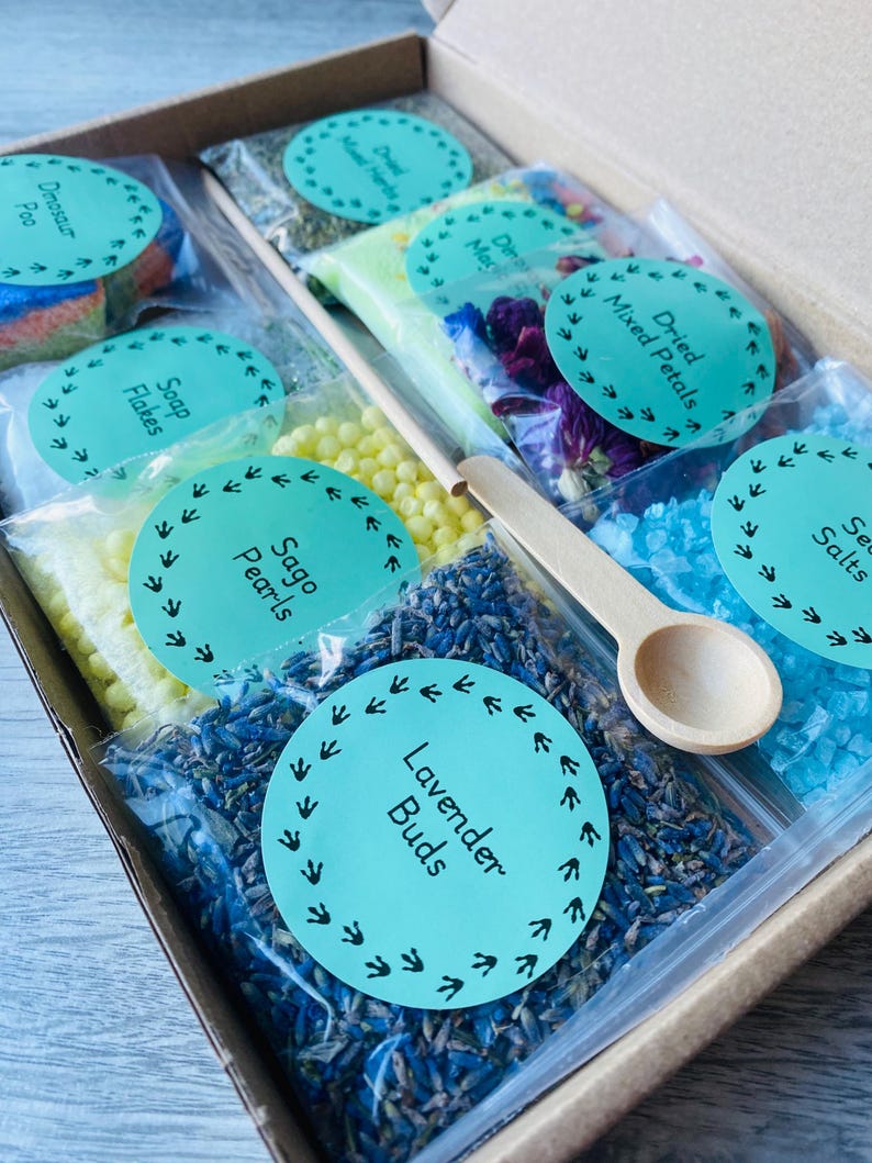 Dinosaur Mud Kitchen Potion Kit, Sensory Natural Play image 3