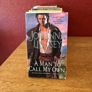 Johanna Lindsey Romance Novels Lot Of 11 image 13