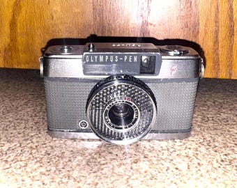 Canon Canonet QL17 GIII Chrome 35mm Rangefinder Camera with 40mm f/1.7