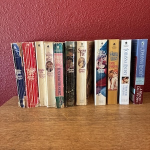 Johanna Lindsey Romance Novels Lot Of 11 image 1