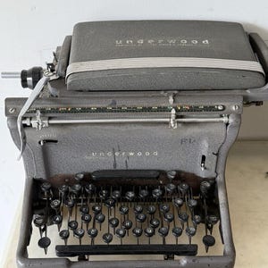Underwood Golden Touch Typewriter - Etsy