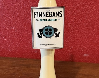 Tirador de grifo de cerveza de barril FINNEGANS Cervecería irlandesa de trébol de hoja ámbar