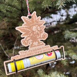 Fichier de coupe SVG de porte-rouleau de cannabis | Porte-pré-rouleau | Accessoires de cannabis | Fichier découpé au laser | Décoration cannabis | Lime cadeau weed