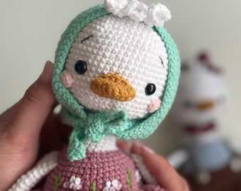 Dziewczyna Gęś | Ręcznie robiona gęś | Gęś na szydełku | Cassie Goose | Lalka dziewczynki | Lalka Amigurumi | Szydełkowa lalka | Wypchana Lalka | Ręcznie robiona lalka