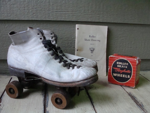 Vintage 1950s Chicago Roller Skate Co White Leath… - image 2