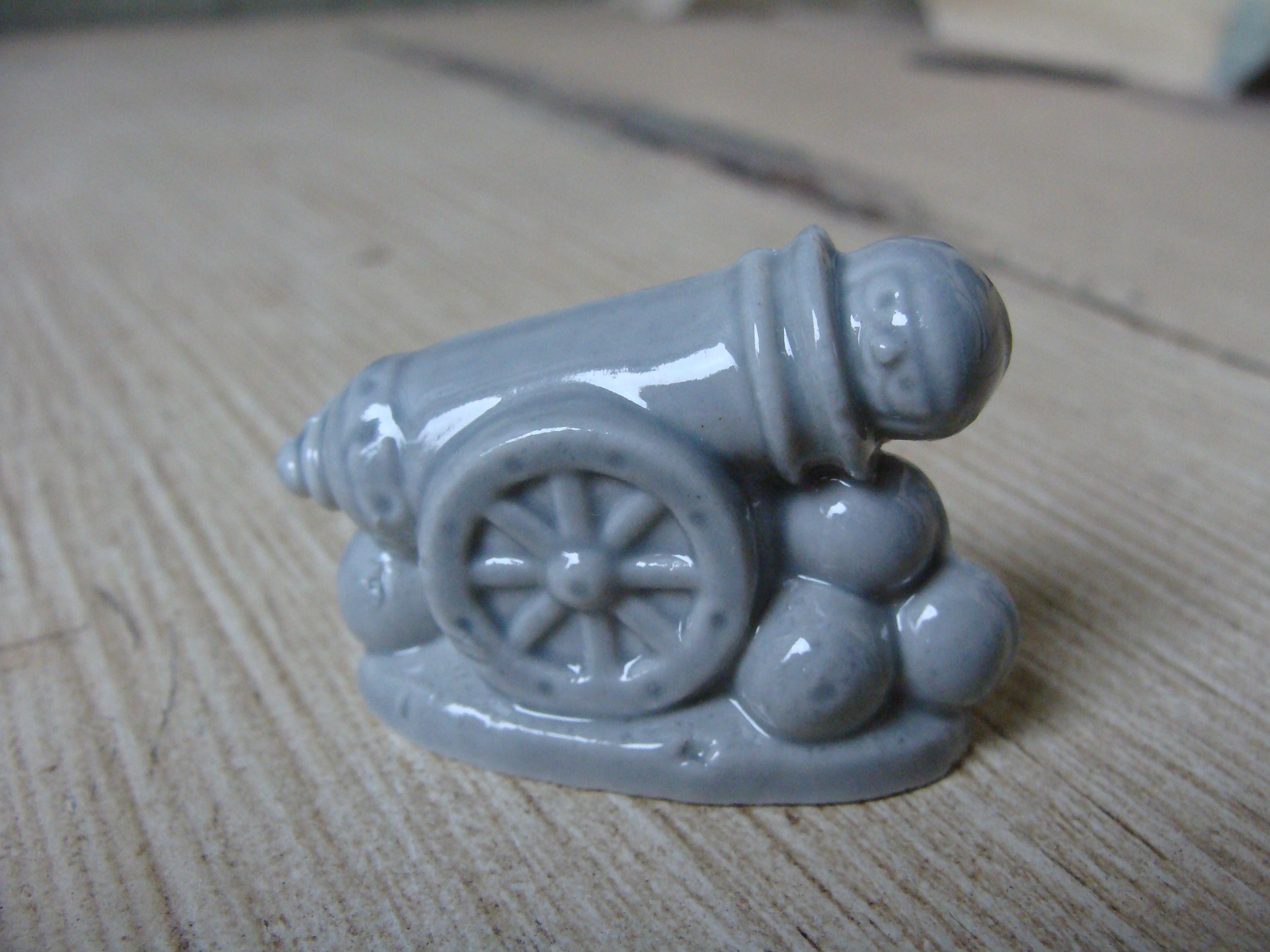 ヴィンテージ もの Wade Red Rose Tea Tiger Figurine Circus Series 1994-1999