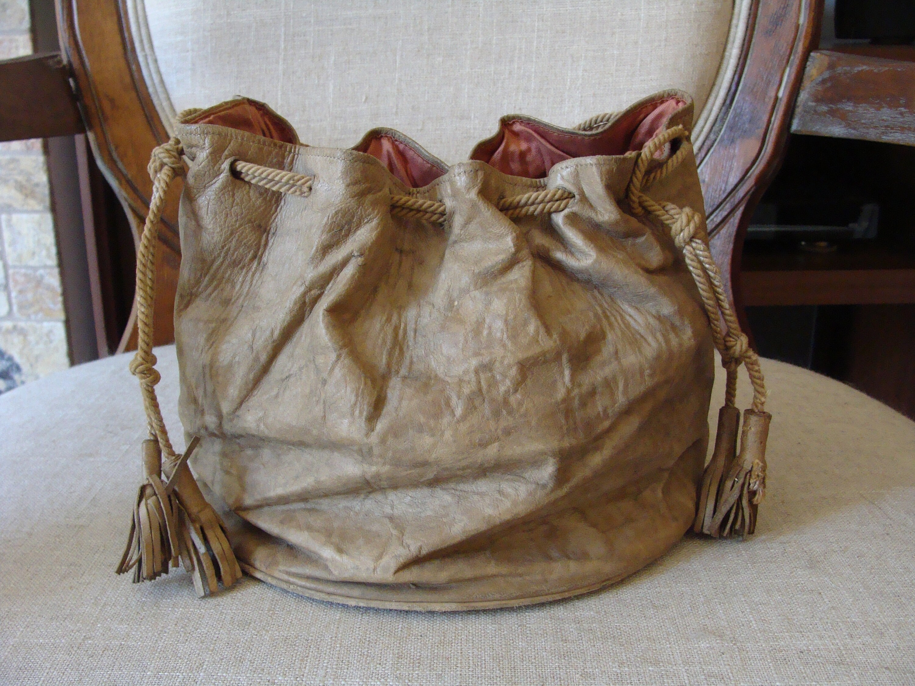 Vintage Leather Sewing Bag With Vintage Thread - Etsy Vintage Leather Sewing Bag With Vintage Thread - Etsy