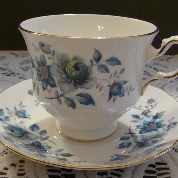 Queen Anne Bone China Teacup and Saucer -England with Blue Flower Pattern 8500