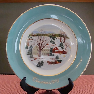 Vintage Avon Collectable Christmas Plates 1973-1981