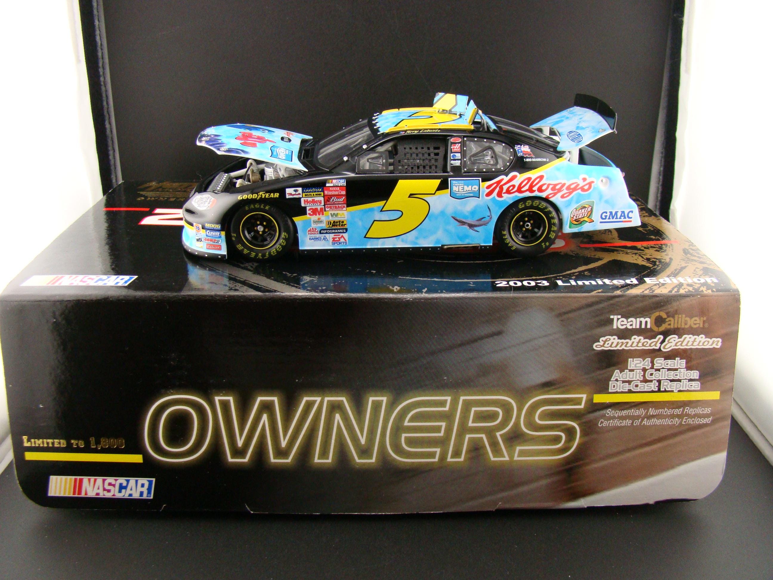 ミニカー NEMO 2003 Team Caliber Owners Series 1:24 Terry Labonte #5 Finding Nemo