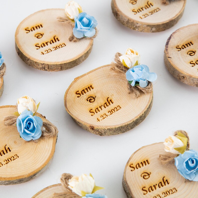 Personalized Wood Slice Save the Date Magnet: Rustic Wedding Favor - Etsy
