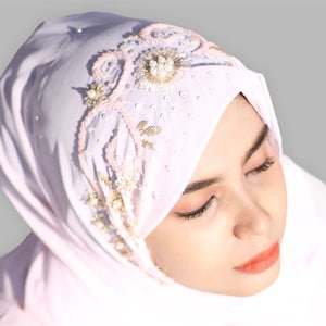 Luxury Baby Pink Stone Work Hijab| Luxury Sequin Hijab| Luxury Hijab| Bridal Hijab| Party Hijab| Embellished Pearl Work Hijab