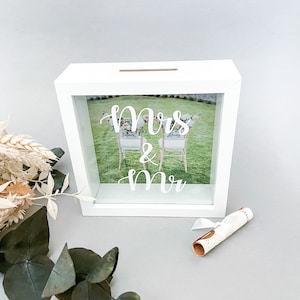 Honeymoon fund || Money box for wedding || Mrs&Mr || Savings || Coin bank || Custom shadow box || custom made || personalized money box