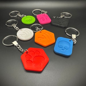 NFC tag pendant with freely selectable content (homepage, online shops, social media) can be personalised