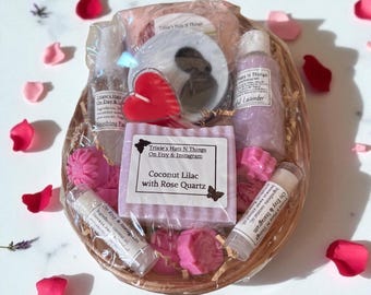 Cesti regalo per la cura di sé: eucalipto, lavanda e latte e miele