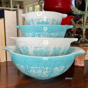 Pyrex Amish Butterprint Cinderella Mixing Bowl Set