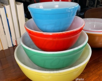 Early Pre-1959 Pyrex Primary Colors Mixing Bowls