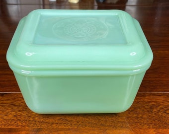 Fire King Jadeite Philbe Refrigerator Dish w/Lid