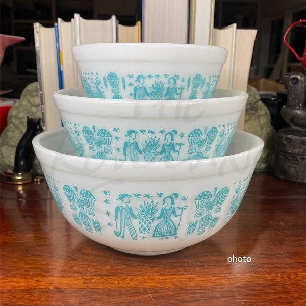 Pyrex Amish Butterprint Turquoise / White Mixing Bowl - Choice