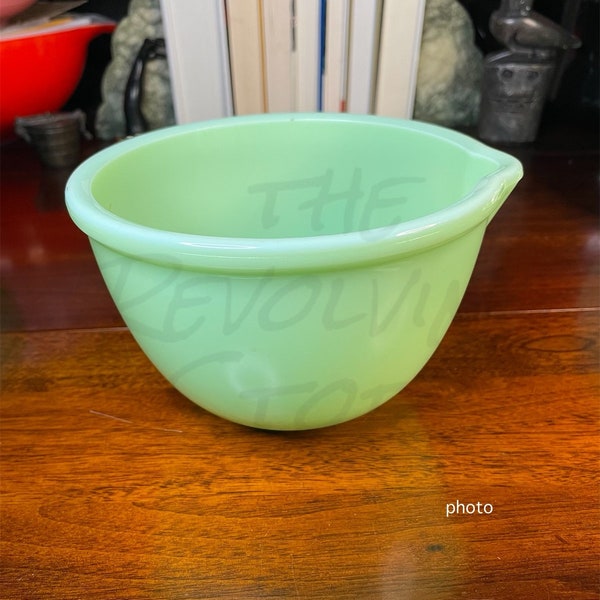 Jadeite Smooth Mixing Bowl or Juicer - Choice