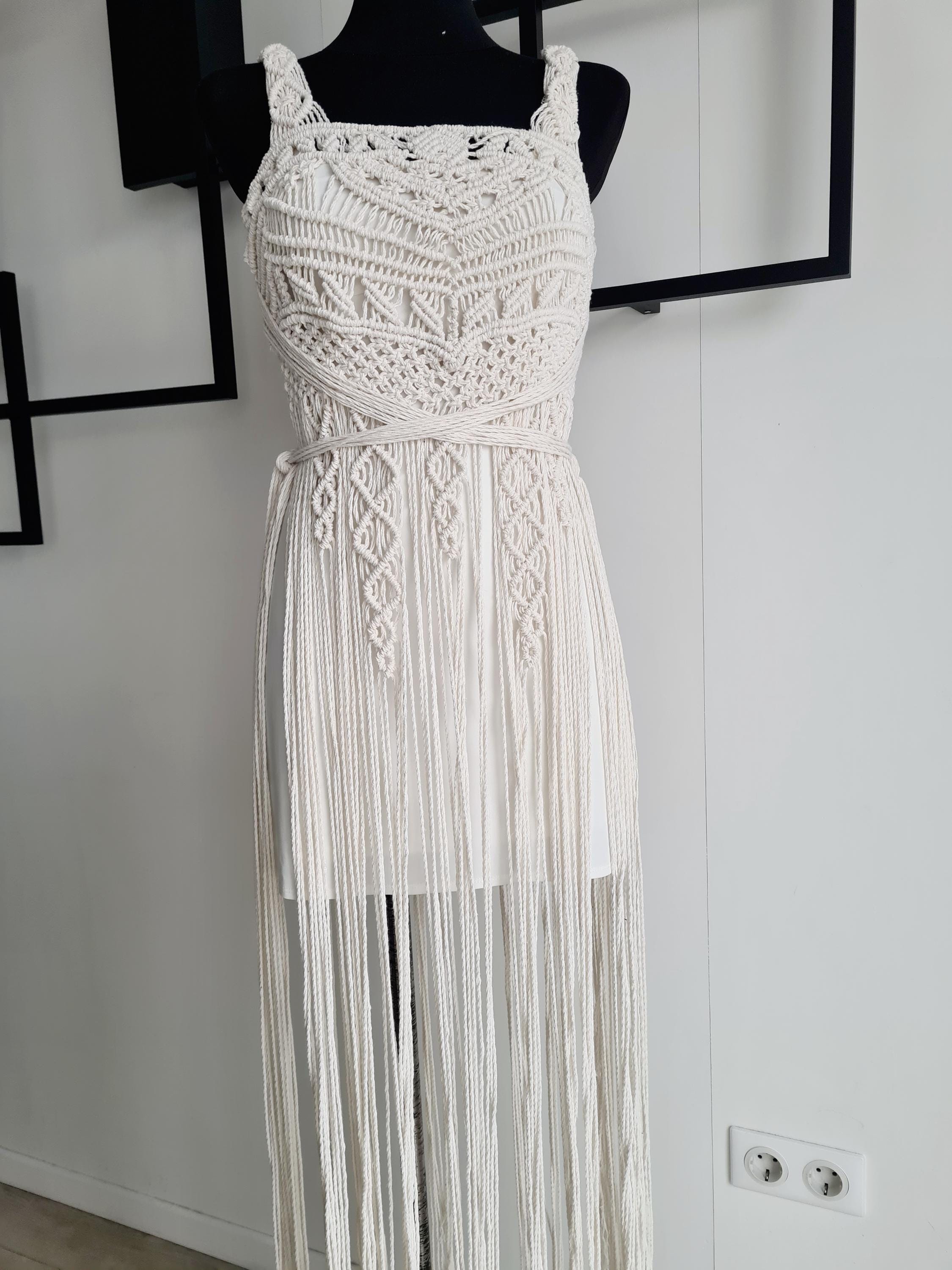Handmade Long White Macramé Wedding Dress / Boho Bridal / Unique Gown Handmade Long White Macramé Wedding Dress / Boho Bridal / Unique Gown