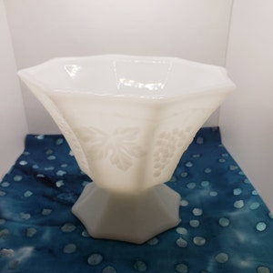 Anchor Hocking Milk Glass Vintage White Open Candy Dish Pedestal Grape & Leaf