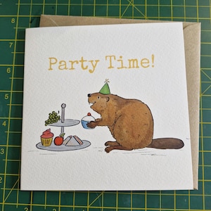 Carte castor fêtard | anniversaire de luxe | examen | Félicitations | Bravo | Mignon | Faune britannique | chapeau de fête | goûter de l'après-midi |
