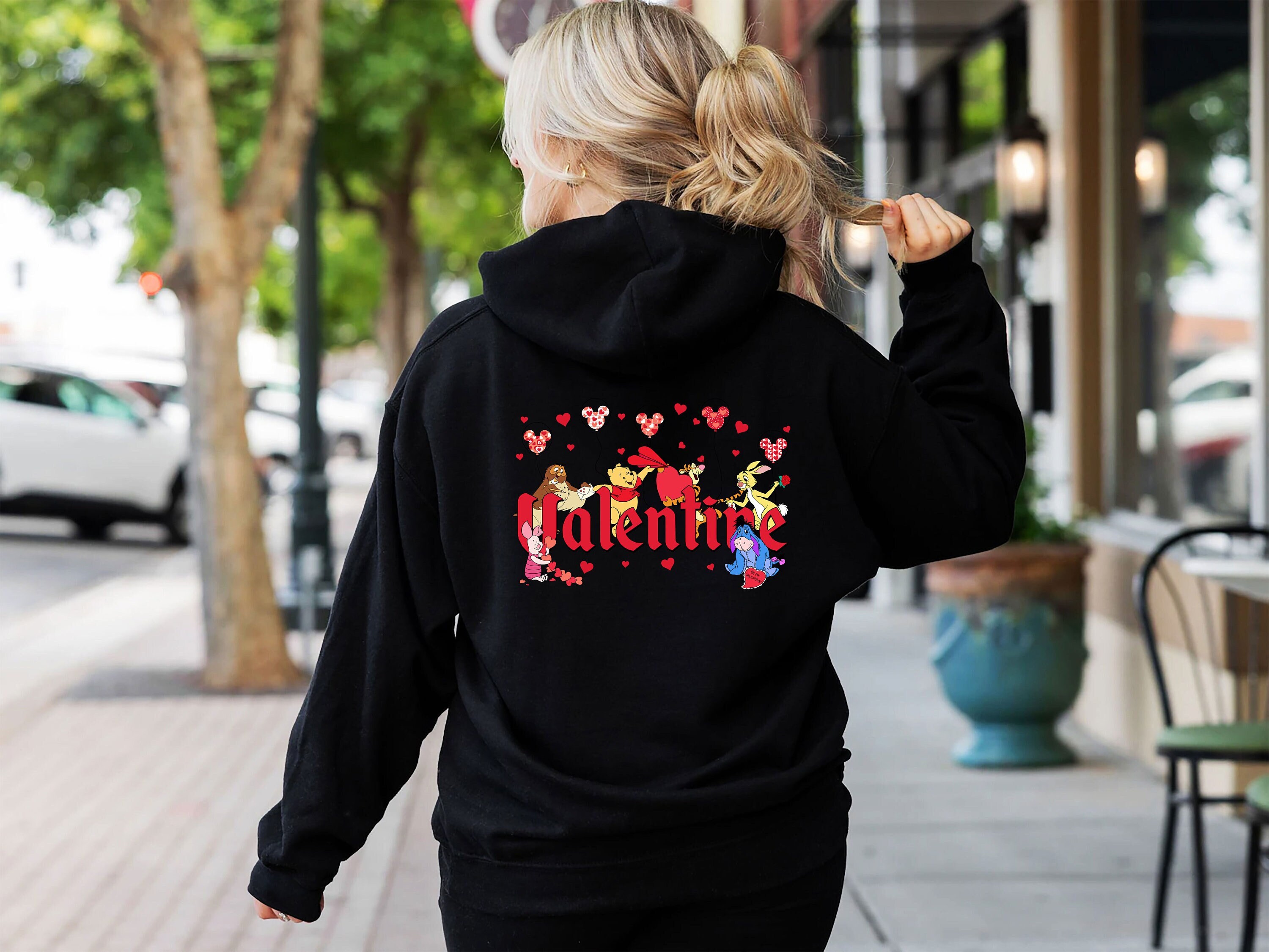 Winnie the pooh shop sweatshirt mens