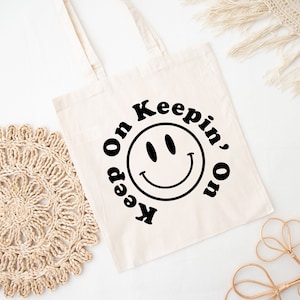 Keep on Keepin&#39; on Canvas Tote Bag, Funny Sayings Tote Bag, Retro &#39;90&#39;s Y2K Smile Face Everyday Tote Bag, Happy Face Reusable shopping Bag