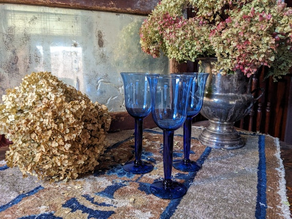 Cobalt Blue Basket Weave Placemat (Set of 8) Cobalt Blue Basket Weave Placemat (Set of 8)