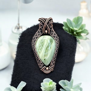 Serpentine Jewelry, Serpentine Necklace, Serpentine Pendant, Wire Wrapped Gemstone, Wire Wrapped Pendant, Wire Wrap Jewelry, Gemstone, Gift