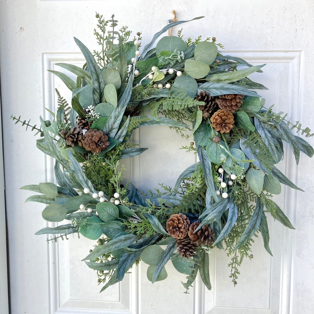 Winter Eucalyptus Wreath for Front Door, Classic Christmas Pinecone and ...