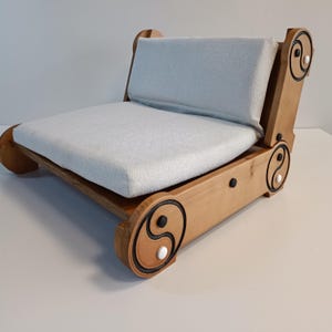 Meditation Chair Portable Floor Seat for Home Practice, Handmade Natural Wood Seat for Mindfulness & Relaxation