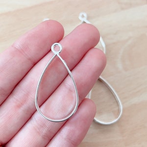 6x Silver droppformad öppen bakkant för UV-hartssmyckenstillverkning | 38 x 20 mm epoxihartsinfattningar | halsband med ihålig droppformad bezel