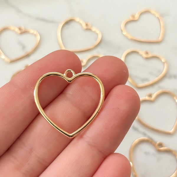 6 Pack Gold Open Back Heart Bezels For Resin Jewellery Crafts, Hollow Heart Pendants for Clay Jewellery Making, Outline Heart Charms
