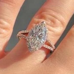 Marquise Cut Moissanite Engagement Ring | 14k Gold Halo & Split Shank Design | Stunning Gift for Her