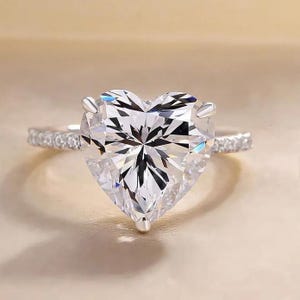 14K Solid Gold Heart Moissanite Engagement Ring 1.50CT Solitaire Wedding Promise Ring Rose & White Gold Hidden Halo