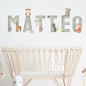 Autocolante com nome personalizado com animais da floresta para a parede