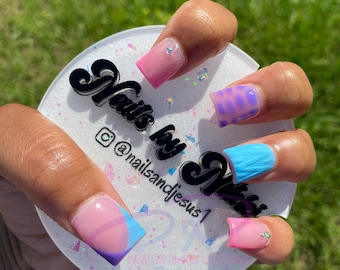 3D Acrylic Nailfie Photo Prop | Nail Tech Gifts | Acrylic Nailfie Disc | Prop For Nail Techs | Nail Selfie | Nail Photo Prop | Social Media