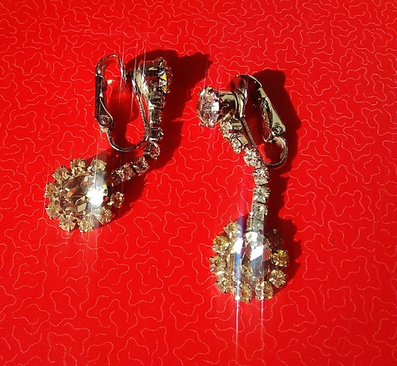 Vintage drop rhinestone diamante earrings clip on… - image 1