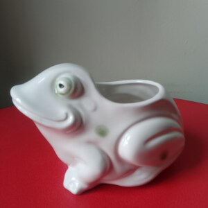 Vintage frog plant pot ceramic pottery frog planter