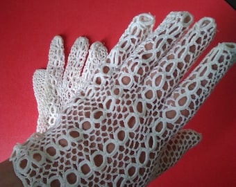Vintage Crochet Lace Gloves - Ivory Antique Gloves Size 6.5