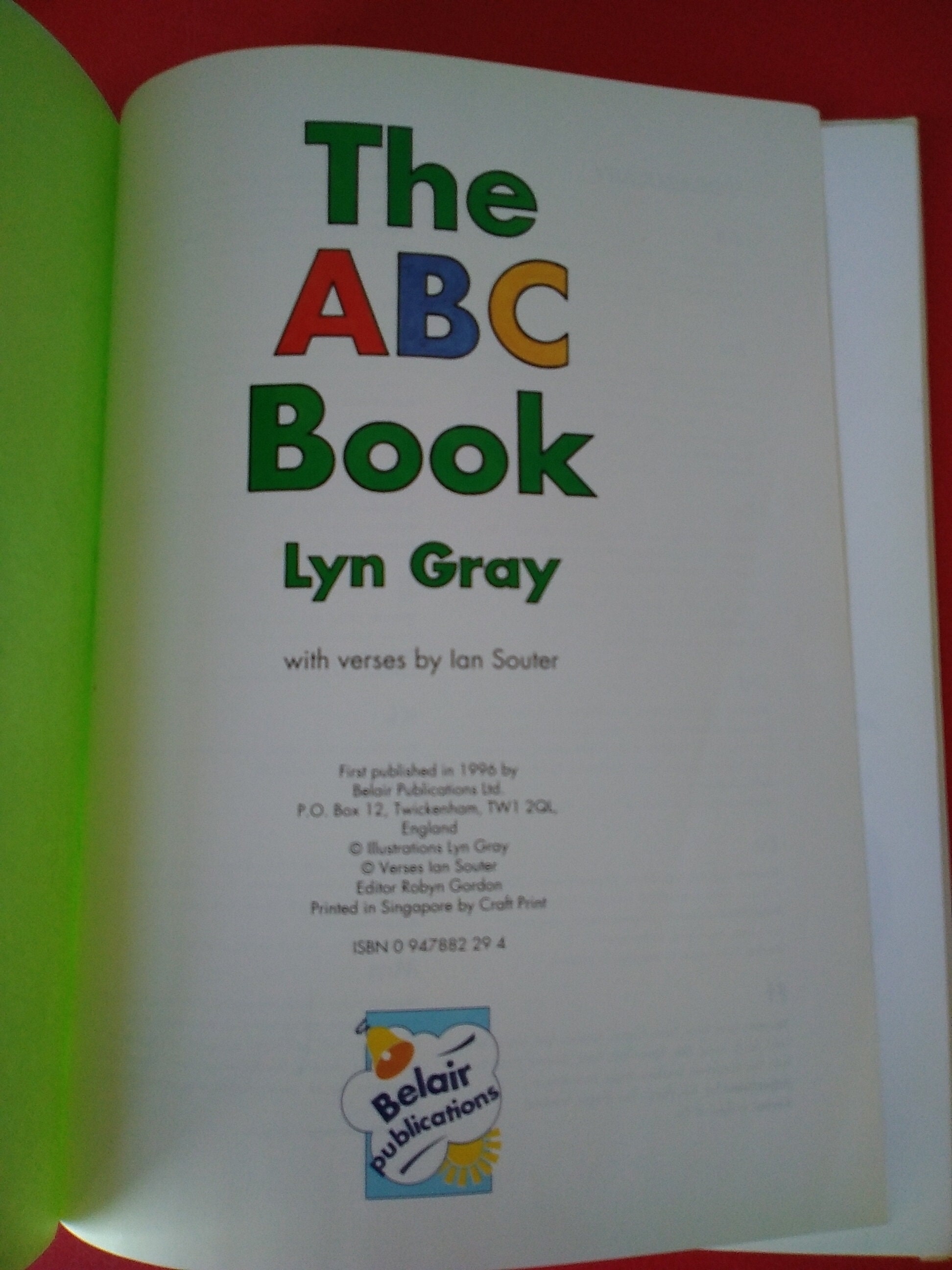 Vintage ABC Book 1990's Lyn Gray, Ian Souter, Vintage