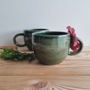 Handmade Ceramic Mug, Green Round Mug 300ml, Stoneware Pottery Mug 10oz, Christmas Ceramic Mug, Tea Cup 300 ml