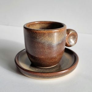 Set di tazzine e piattini da caffè espresso in ceramica fatti a mano, ceramica marrone rustica, nessun costo aggiuntivo per gli acquirenti statunitensi