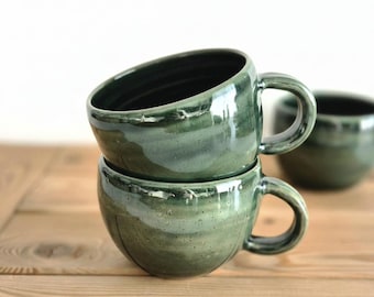 Green Handmade Ceramic Mug, Green Round Mug 300ml, Stoneware Pottery Mug 10oz, Christmas Ceramic Mug, Tea Cup 300 ml, Christmas Gifts