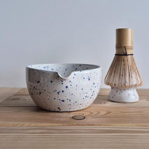 Handmade Matcha Bowl with Spout Set, Matcha Bowl and Whisk Holder Set, Spouted Chawan with Chasen Holder, White and Blue Speckled Tea Cup